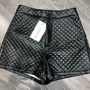 Faux leather short-quilted